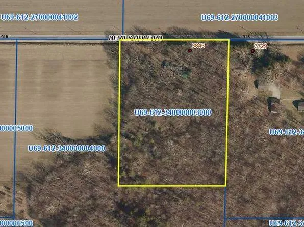 3843 Devils Hole Rd, Luckey, OH 43443