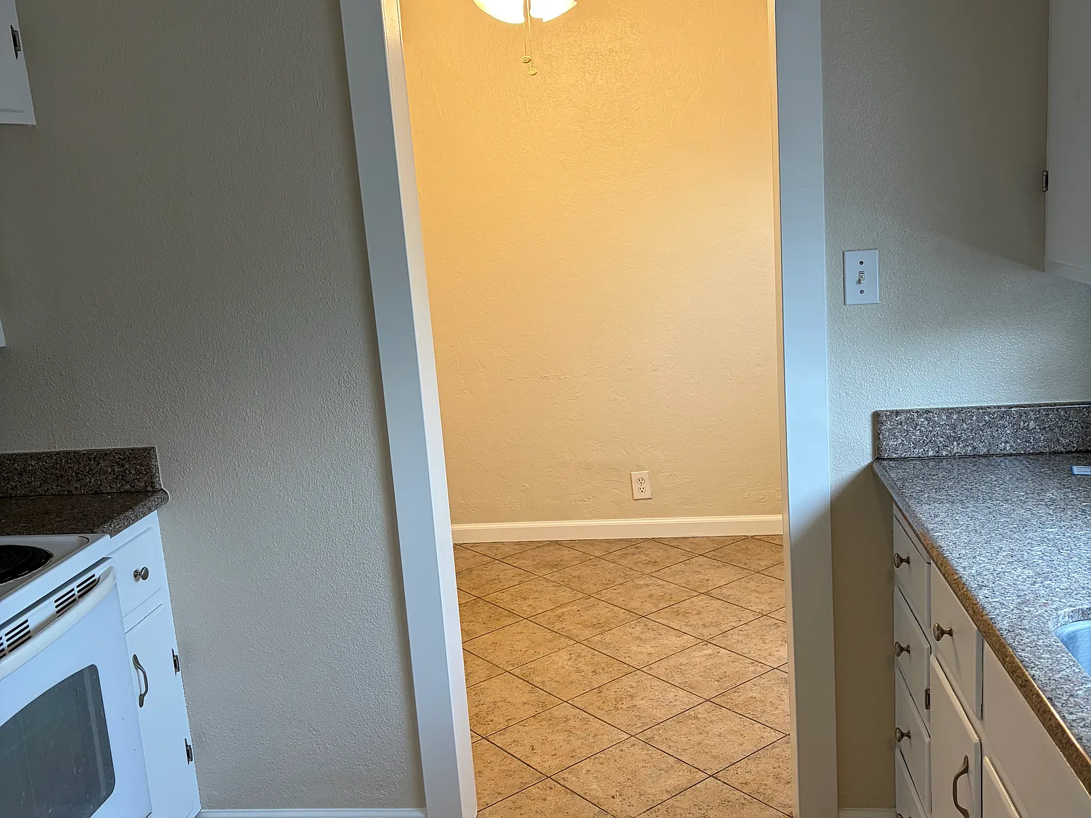 1 bed, $1,300 — Photo 4
