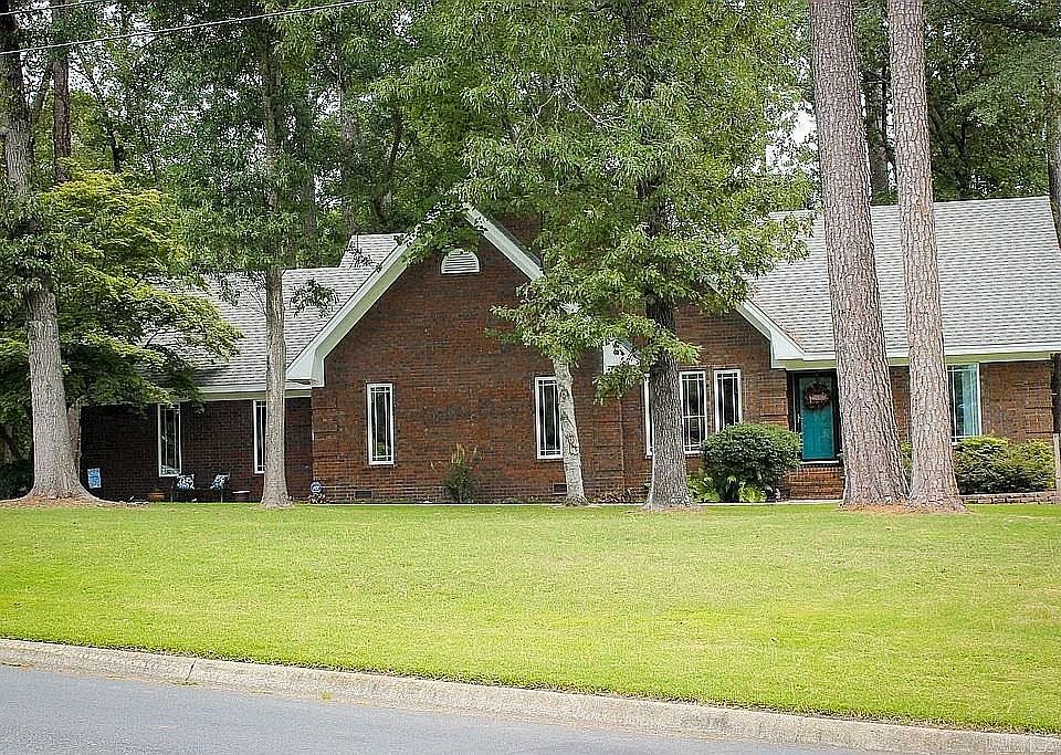 1st image of 1510 Millcreek Dr