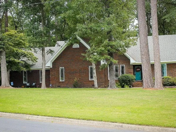 1510 Millcreek Dr, Arkadelphia, AR 71923
