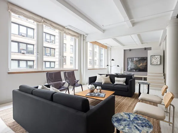 32 West 20th Street 5 image 2 of 21