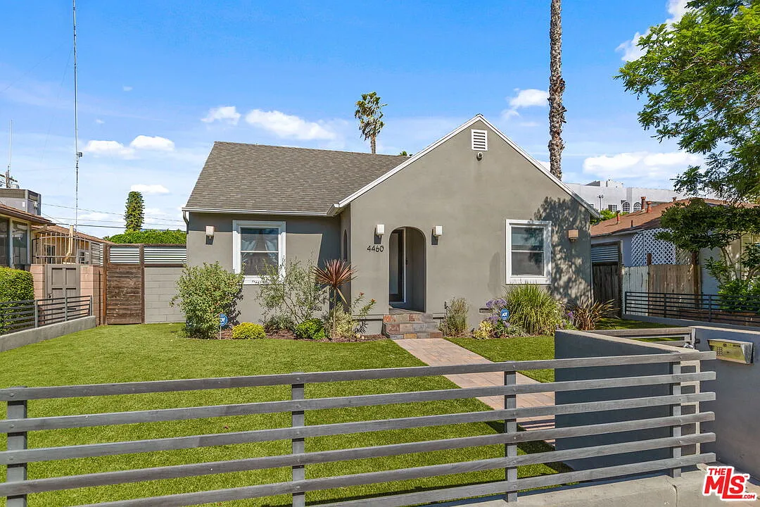 3 bed, 2.5 bath, 1753 sqft, $7,195 — Photo 3