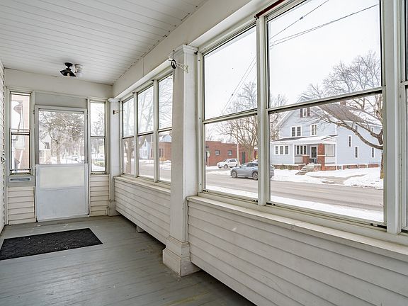 3rd image of 1812 Saint Marys Ave