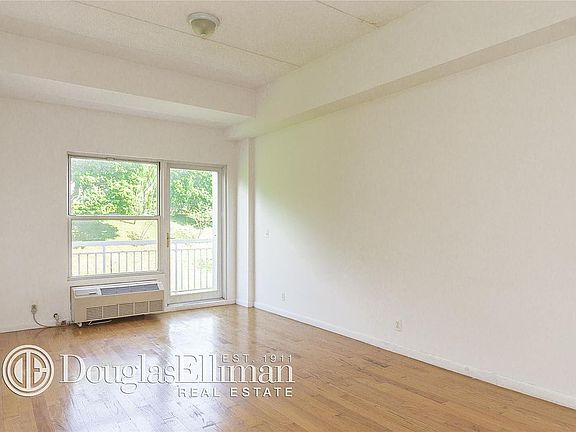 3rd image of 178-32 Wexford Ter Unit 4A