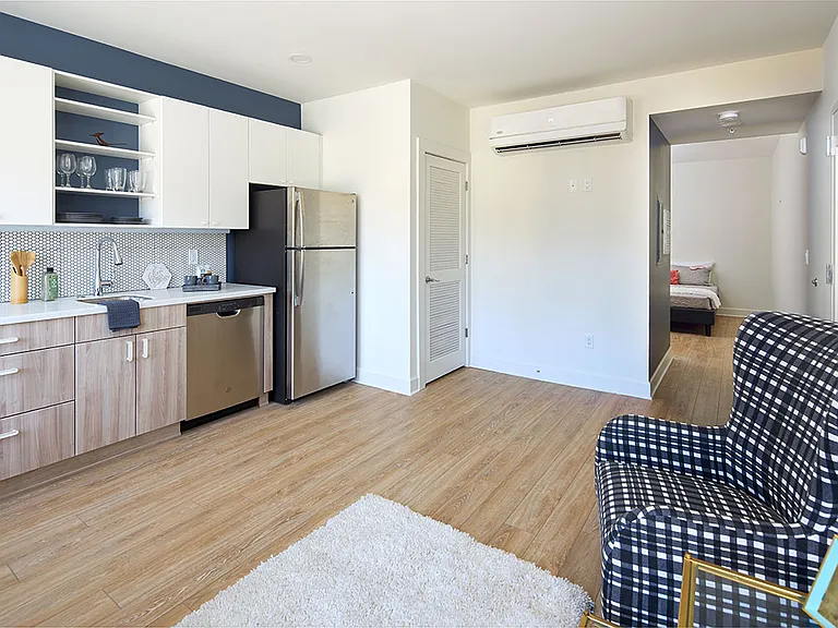 1760 Jackson St — Photo 7
