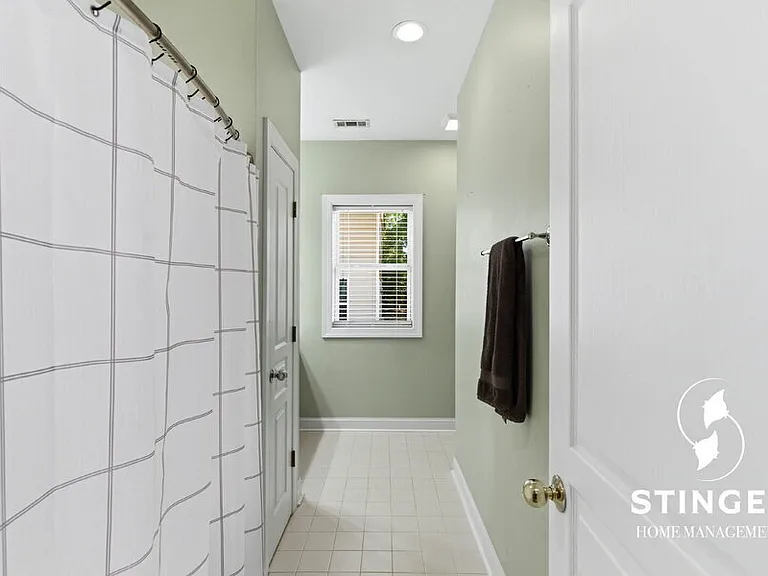 3 Kings Cross Ct — Photo 33