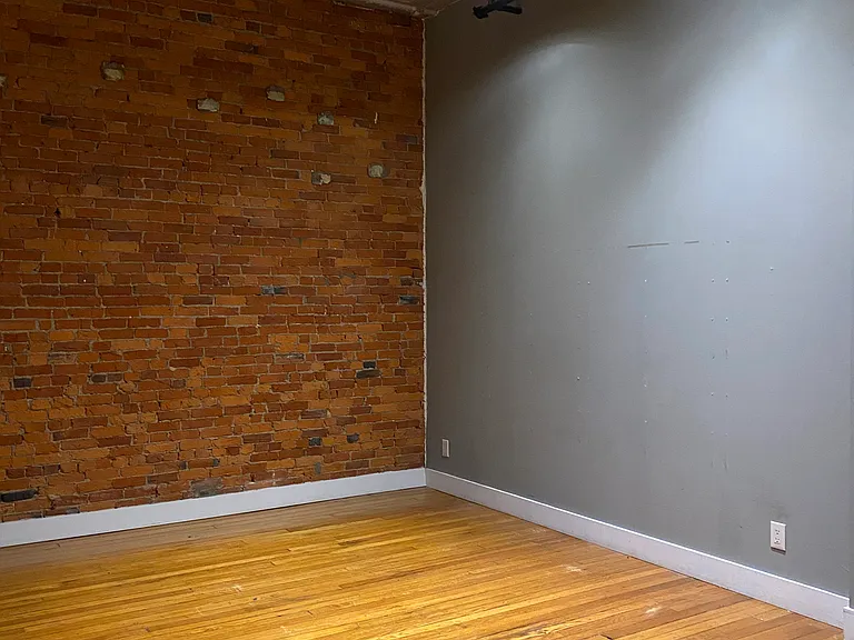 139 E Main St #205 — Photo 18