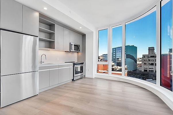 1st image of 29-17 40th Ave #606