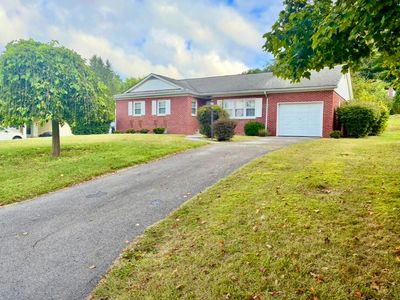 348 Rowan Rd, White Sulphur Springs, WV, 24986