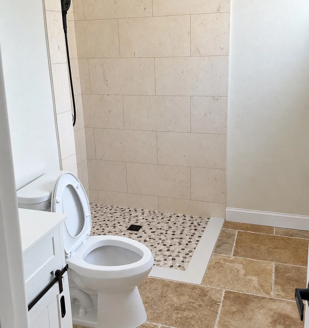 4 bed, 1900 sqft, $2,600 — Photo 4