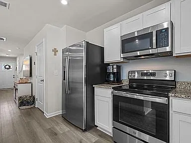 142 Villa Grande St #C — Photo 9