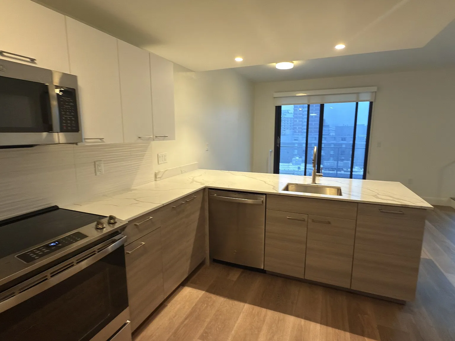 2 bed, 2.0 bath, $4,400 — Photo 1