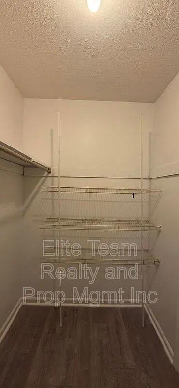 2 bed, 2.0 bath, 1050 sqft, $1,650 — Photo 4