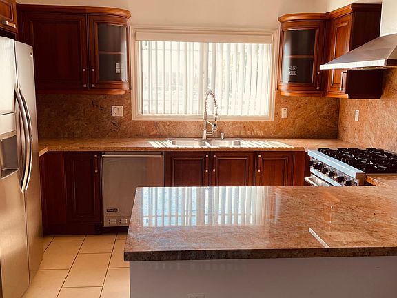 5th image of 11911 Mayfield Ave APT 208