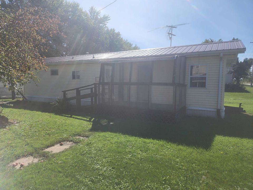 1st image of W2197 Cottonville Ct