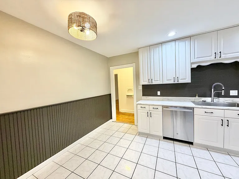 637 Columbus Dr — Photo 10