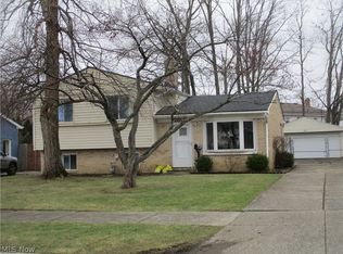 2601 Marda Dr, Parma, OH