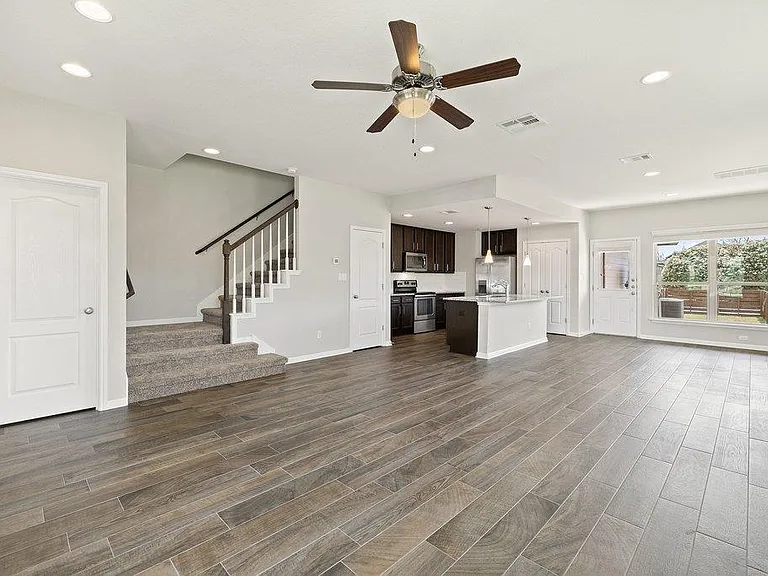 719 Coconut Grv — Photo 6