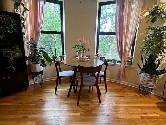 4th image of 4008 S Calumet Ave APT 3N