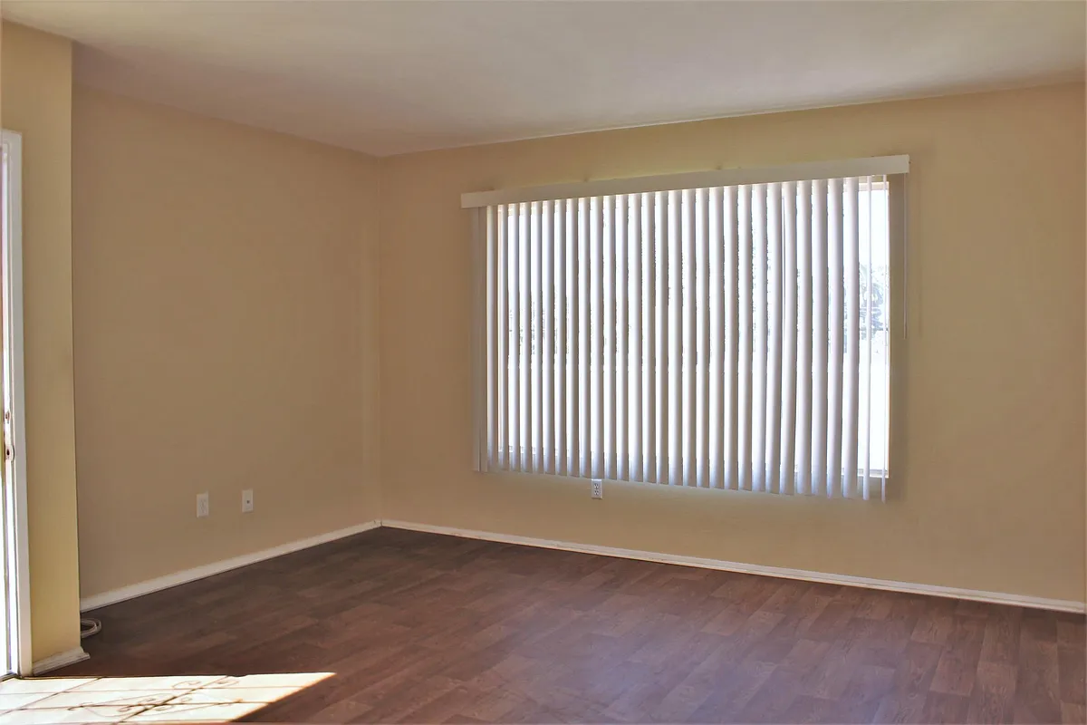 Building Photo - 4137 Chamoune Ave #D