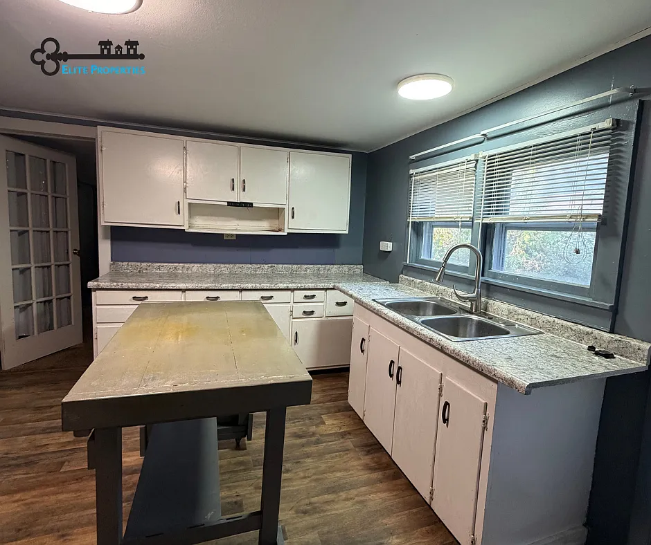 2 bed, 1708 sqft, $900 — Photo 4