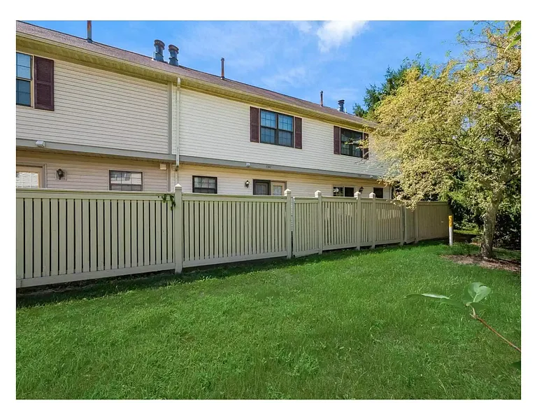 1162 Cambridge Way — Photo 26