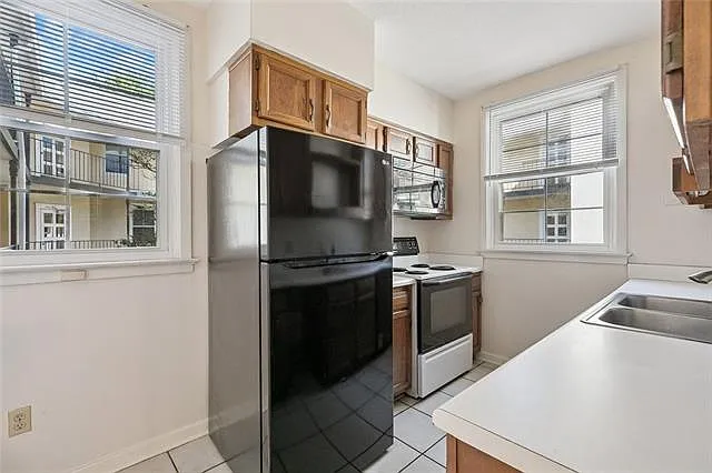 7444 Saint Charles Ave #201 — Photo 4