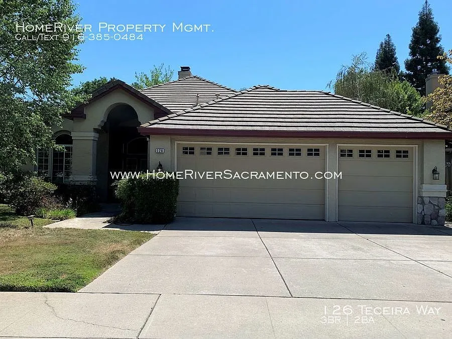 126 Teceira Way photo 1