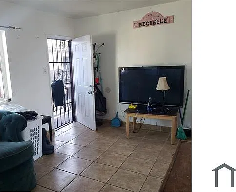 2 bed, 756 sqft, $2,100 — Photo 2