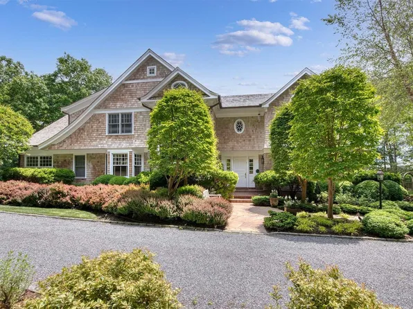 15 Heatherwood Lane, Quogue, NY 11959