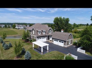 14800 Shoreline Dr W, Thornville, OH 43076