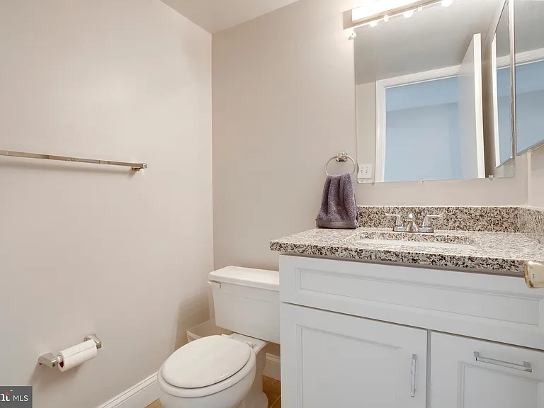 8657 Dellway Ln — Photo 38