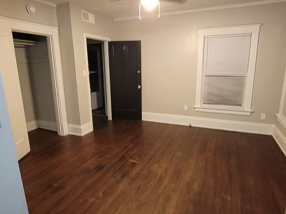 4th image of 710 E High St #6