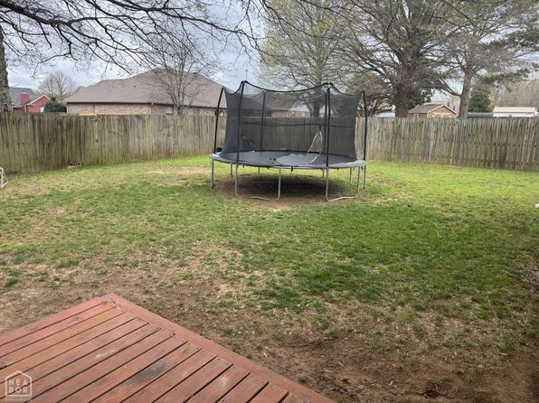 3004 Stonegate Dr, Paragould, AR 72450
