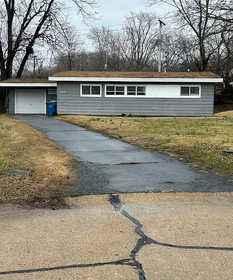 6826 Friarwood Dr — Photo 2