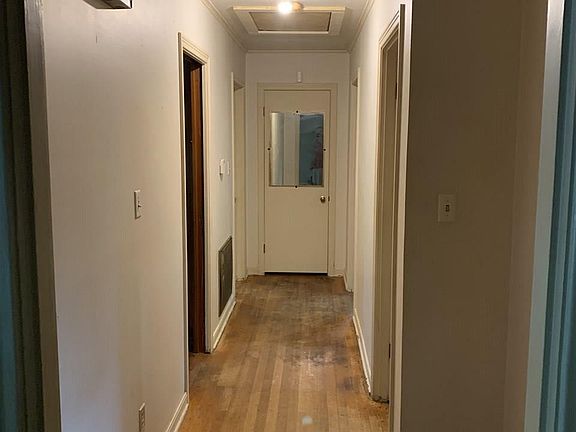 5th image of 3600 Fair Oaks Dr