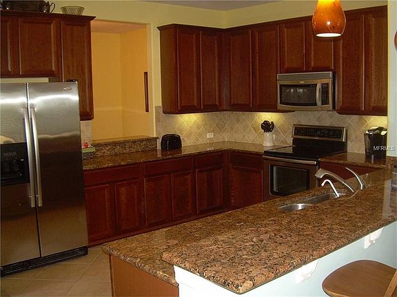 4th image of 762 Summer Breeze Pl