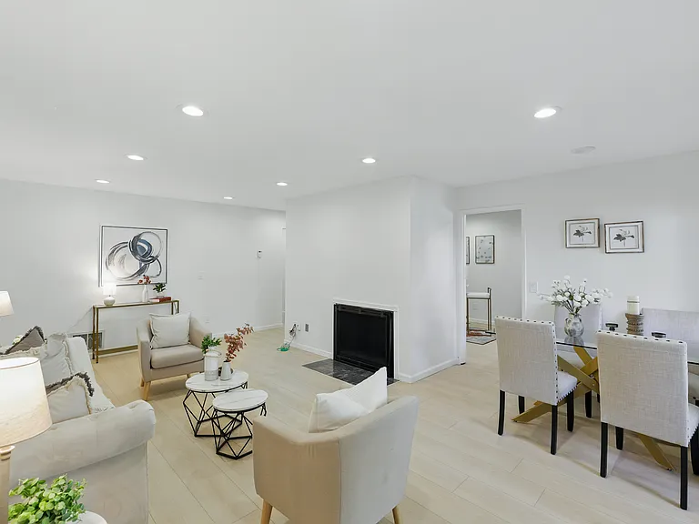 4033 Ralston Cmn — Photo 1