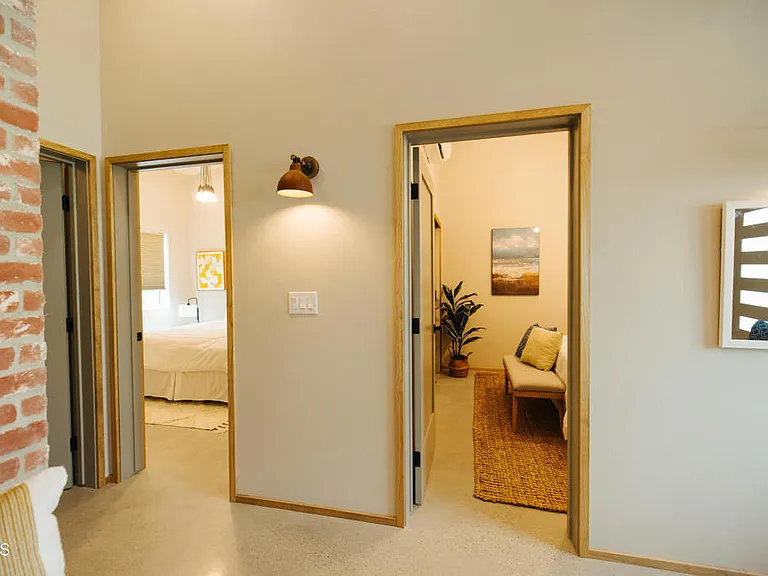 187 W Park Row Ave #101 — Photo 4