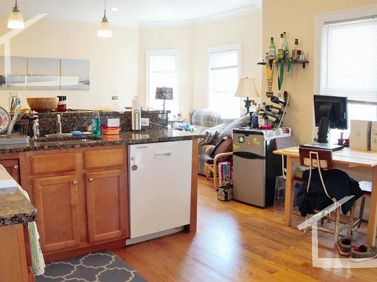 5 Benson St #2 — Photo 2