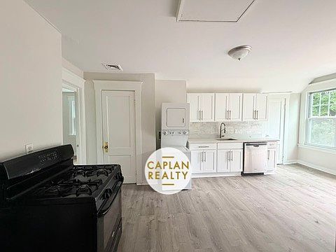 4th image of 224 W Rock Ave #1C