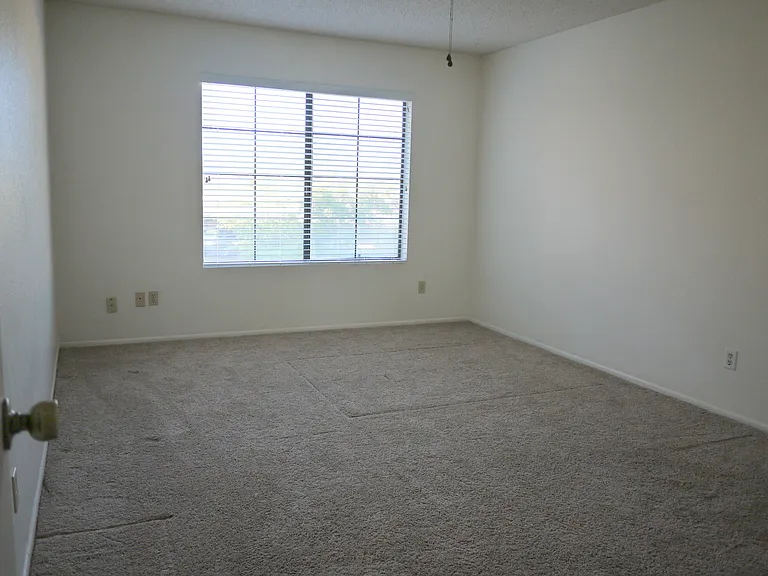 700 E Mesquite Cir #P216 — Photo 6