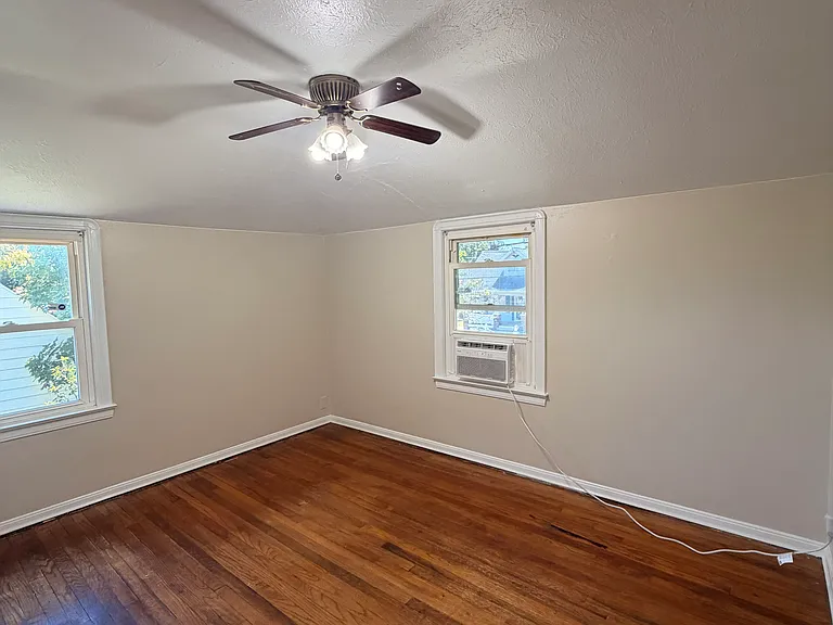 19409 Cherokee Ave — Photo 11
