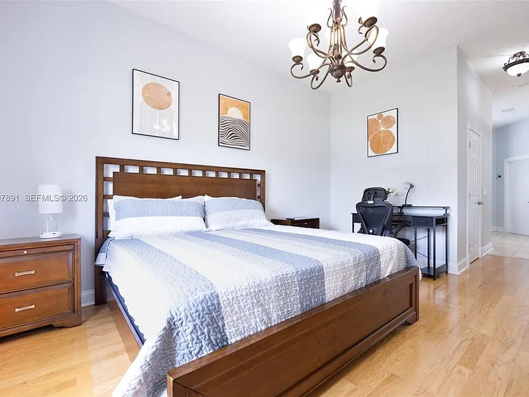2033 SW Beekman St #2033 — Photo 7