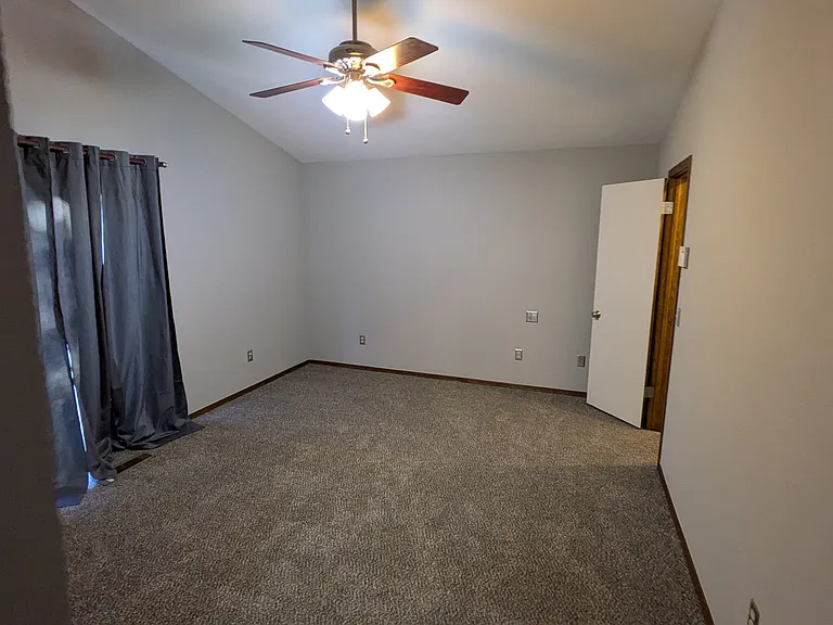 3614 River Oaks Dr — Photo 25