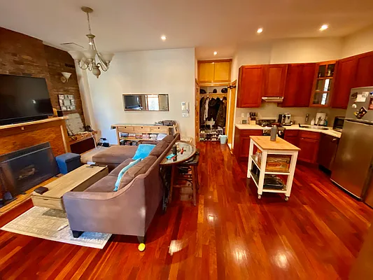 Rented by Highline Residential | media 16