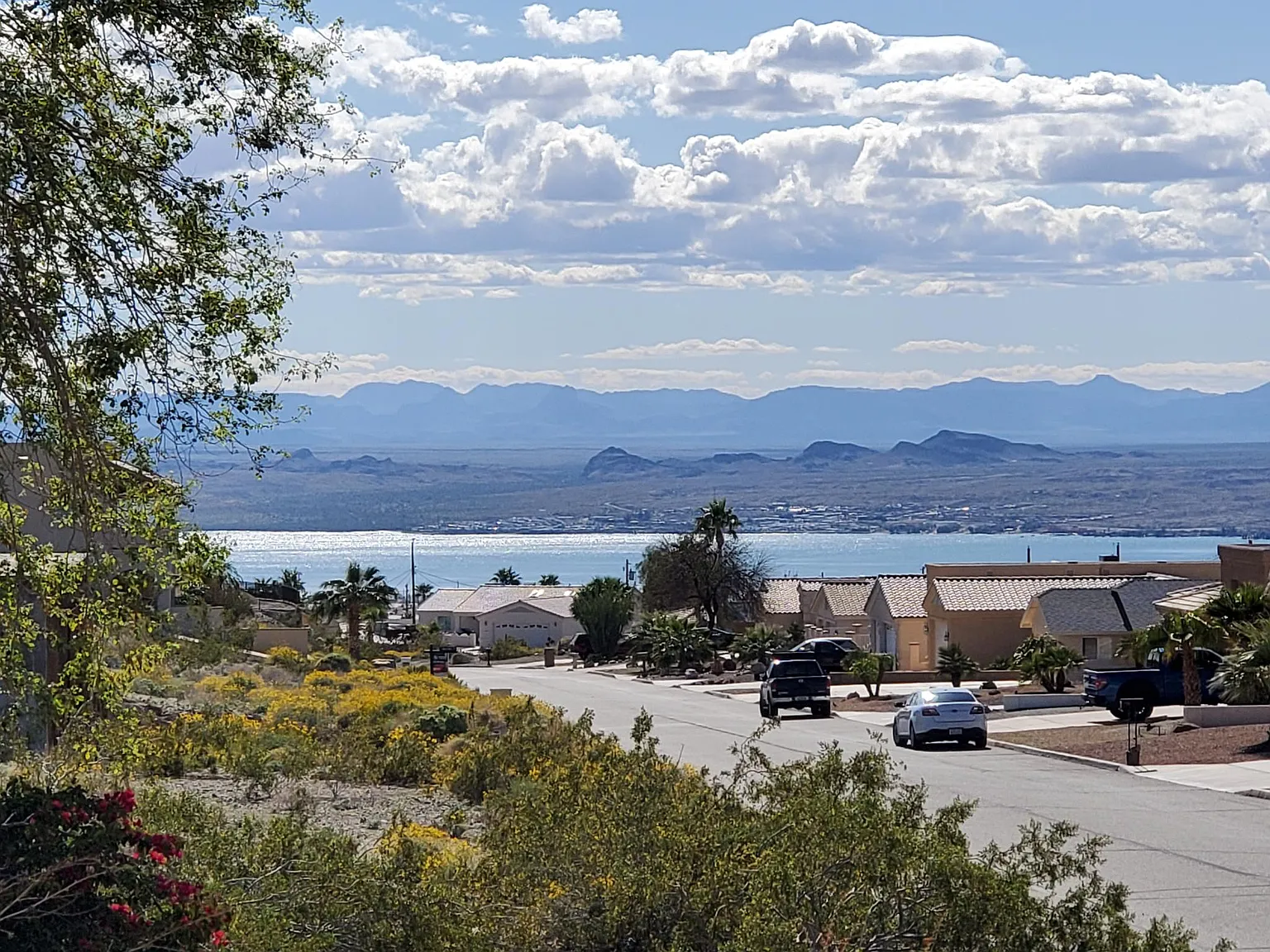 3 bed, 1336 sqft, $2,000 — Photo 2