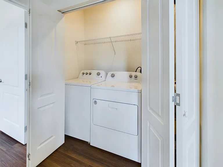 Hickory Cottages Apartment Homes — Photo 67