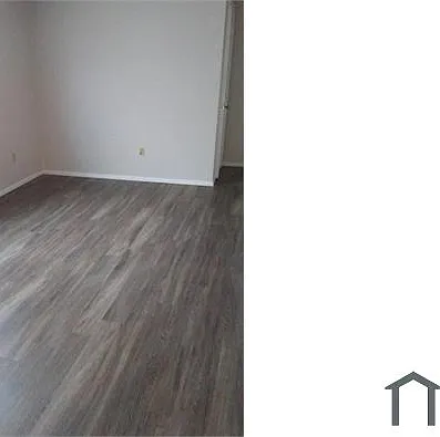 900 W East Ave #12 — Photo 5