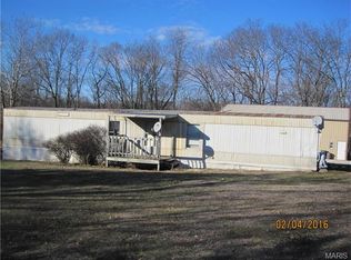 37 Pecan Ln, Elsberry, MO 63343